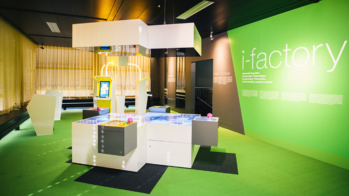 Medienstationen im Verkehrshaus der Schweiz