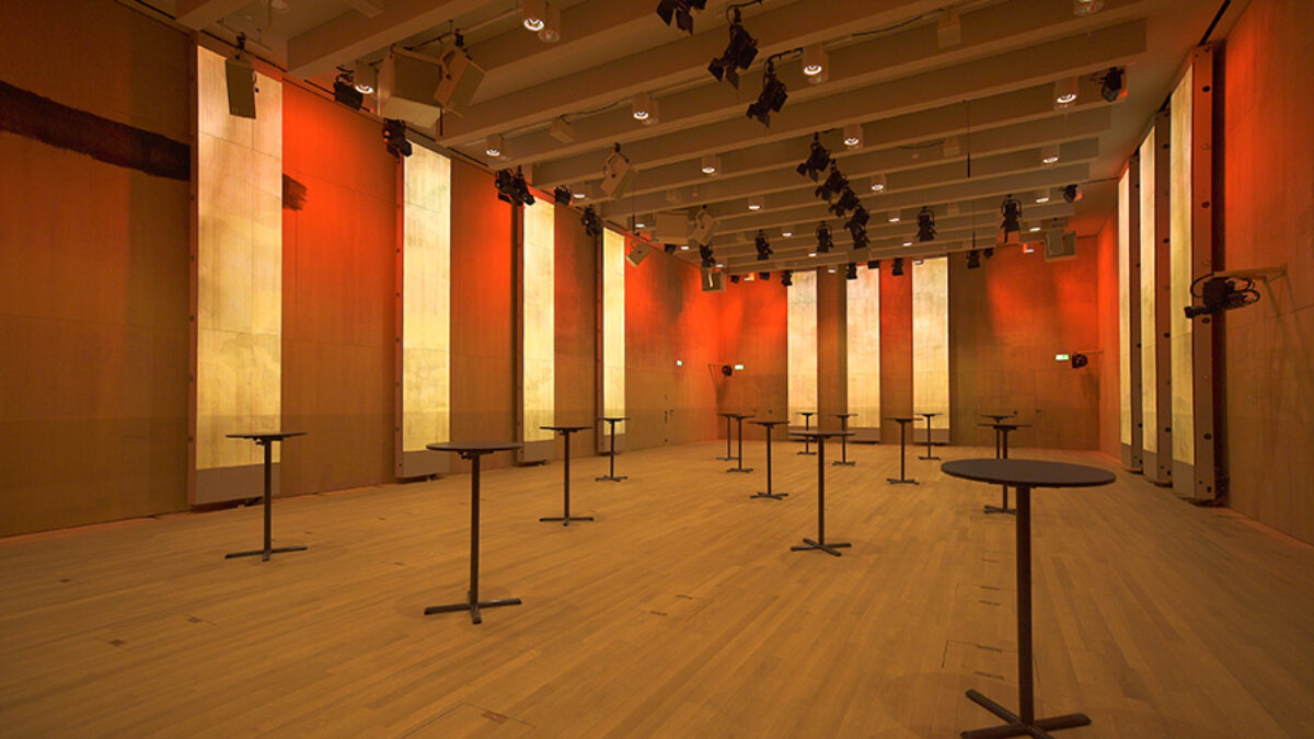 Swiss Re Next Auditorium Apéro Installation LED-Panels